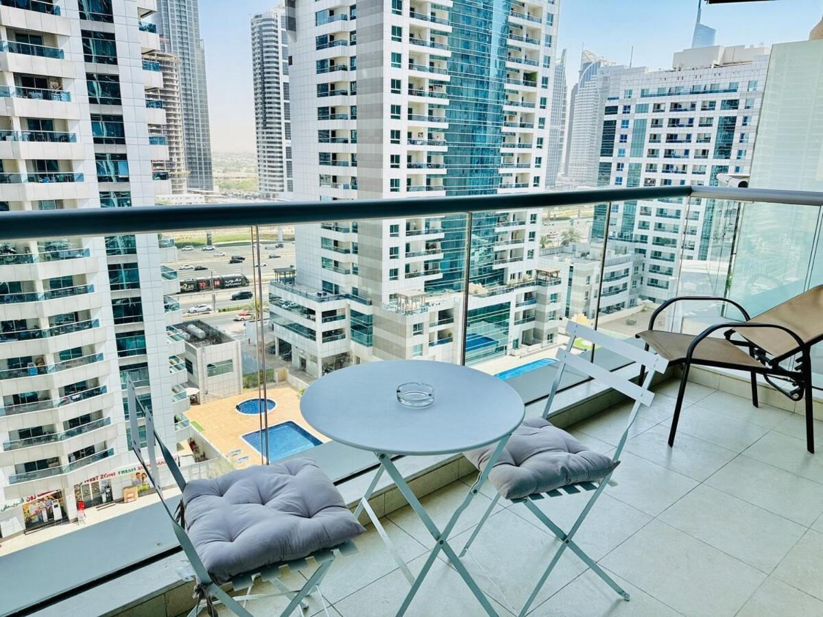 Stylish 1bhk In Marina Steps To Metro & Marina Walk * Dubai